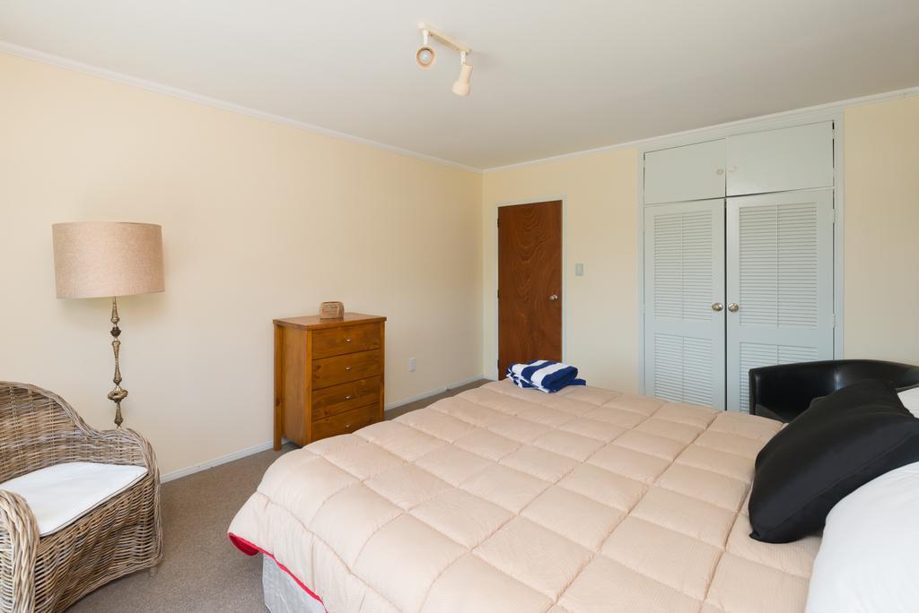 Waitangi Beach House Room photo